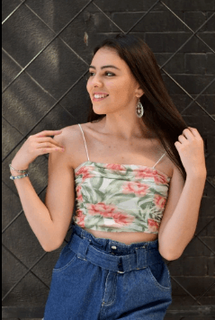 Blusa corta con tirantes
